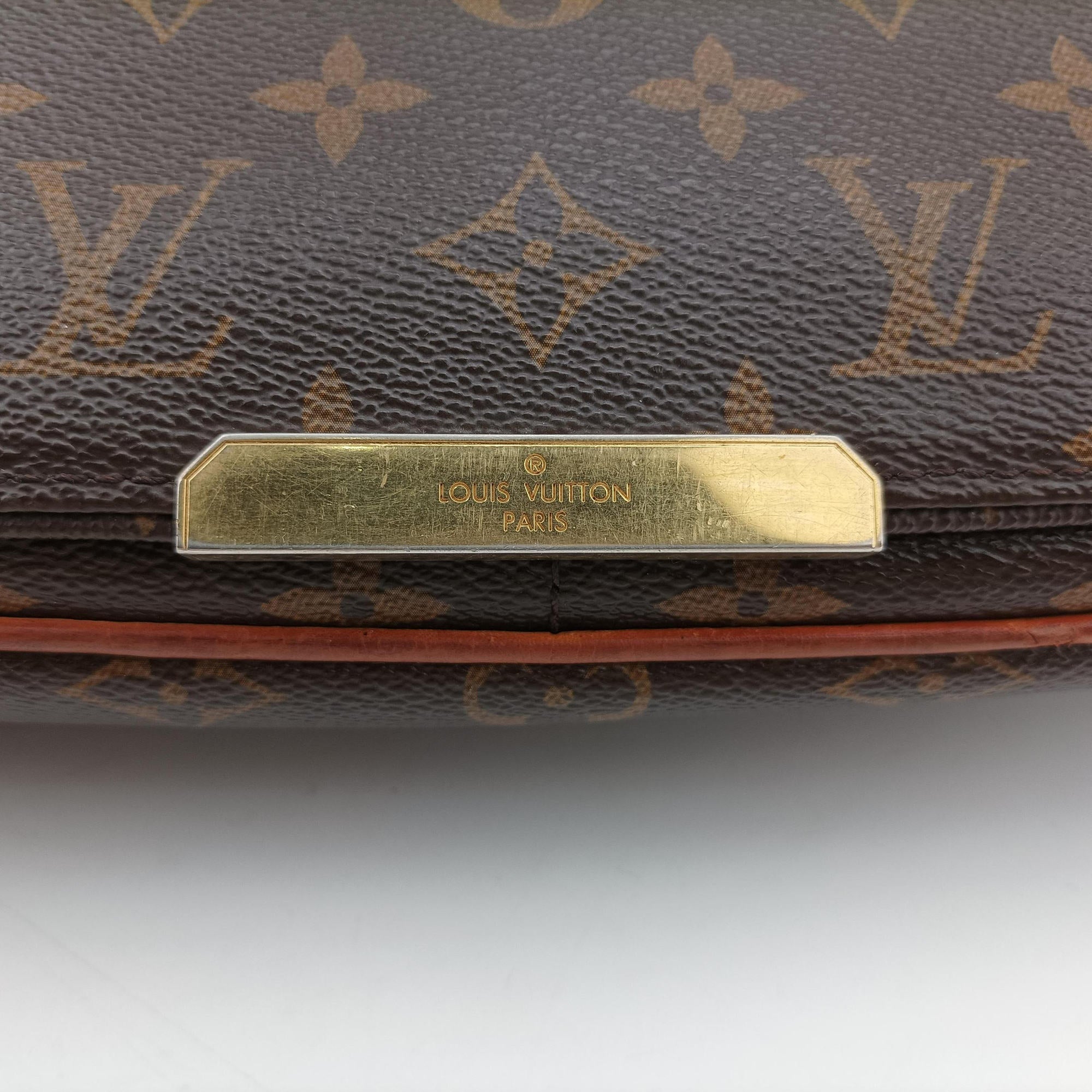 Secondhand Louis Vuitton Abbesses Messenger MM brown Monogram canvas M97038 shoulderbag | stylenewstar