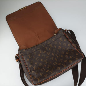 Secondhand Louis Vuitton Abbesses Messenger MM brown Monogram canvas M97038 shoulderbag | stylenewstar