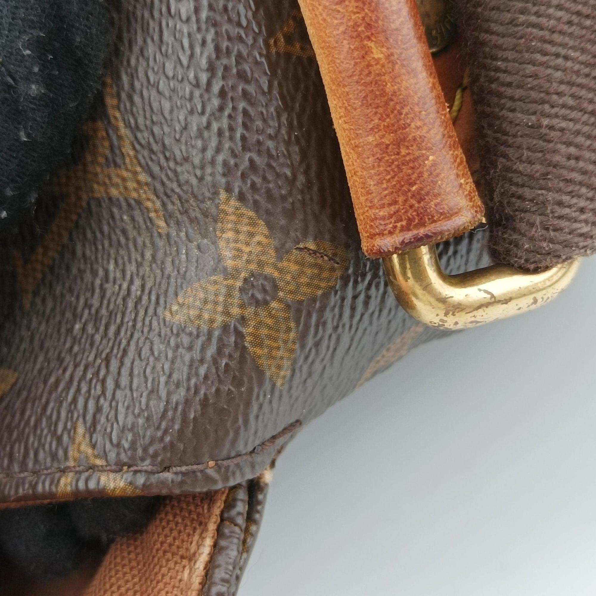 Secondhand Louis Vuitton Abbesses Messenger MM brown Monogram canvas M97038 shoulderbag | stylenewstar