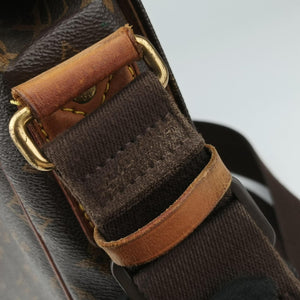 Secondhand Louis Vuitton Abbesses Messenger MM brown Monogram canvas M97038 shoulderbag | stylenewstar
