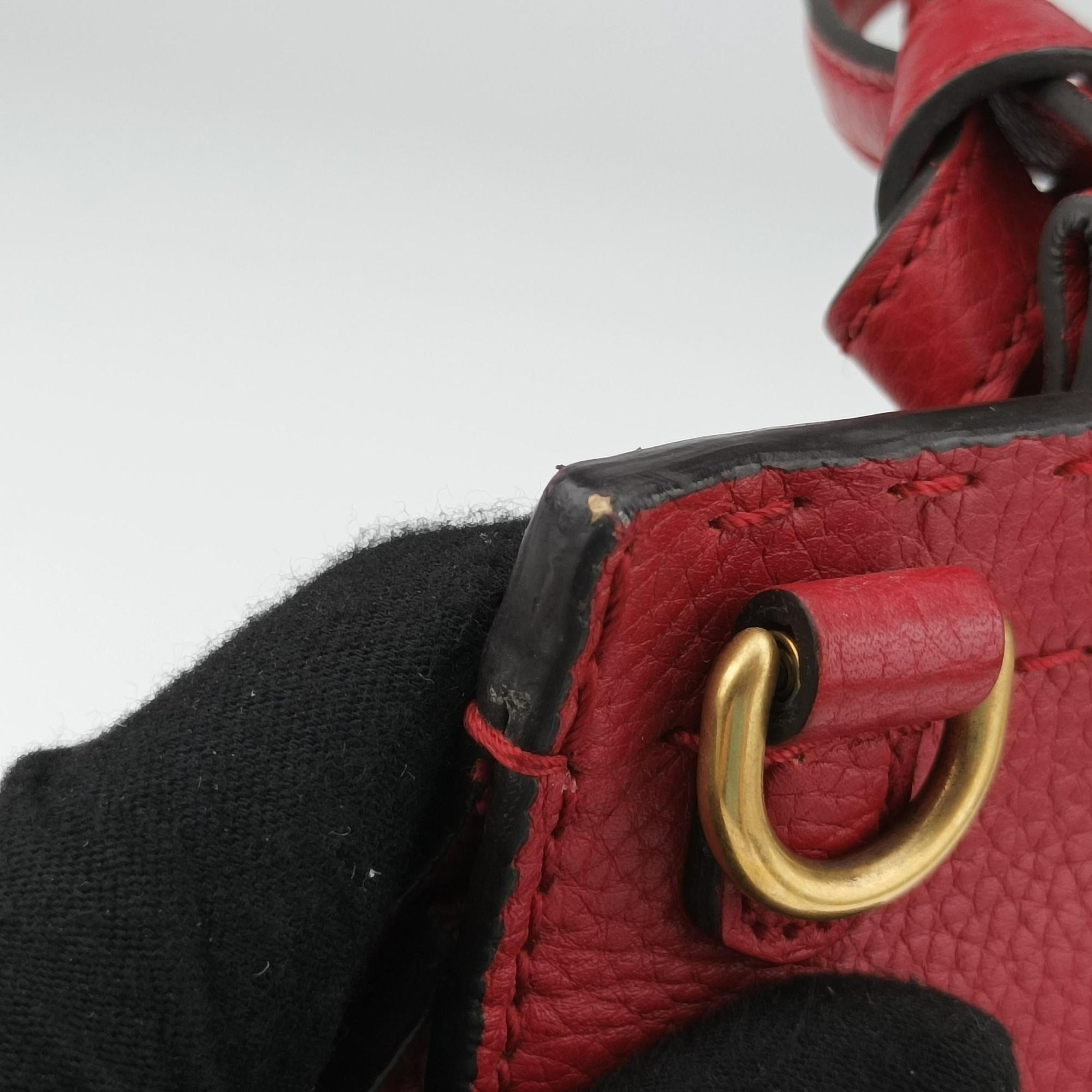 Pre-owned Gucci GG Marmont Red Leather 442622 handbag | stylenewstar