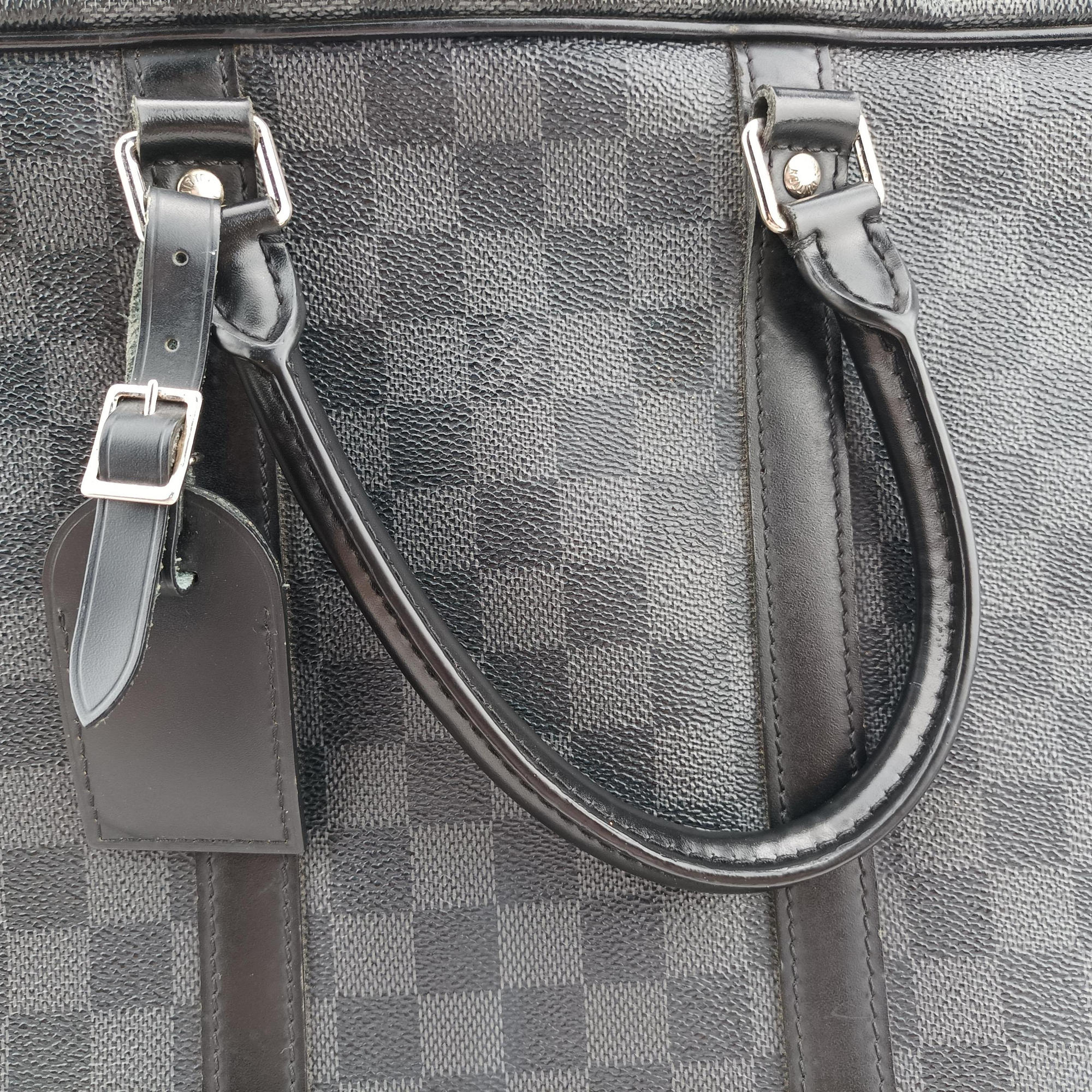 Pre-owned Louis Vuitton Porte Documents Voyage Noir Damier Graphite N41125 handbag | stylenewstar