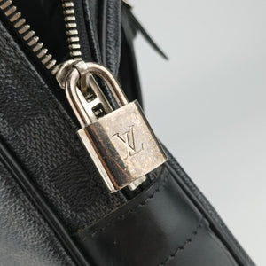 Pre-owned Louis Vuitton Porte Documents Voyage Noir Damier Graphite N41125 handbag | stylenewstar