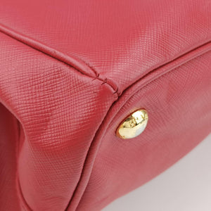 Pre-owned Prada Galleria Red SAFFIANO Leather BN1786 handbag | stylenewstar