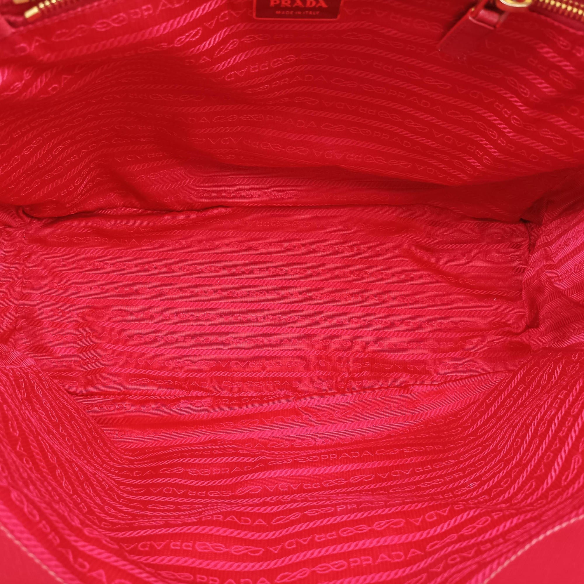 Pre-owned Prada Galleria Red SAFFIANO Leather BN1786 handbag | stylenewstar