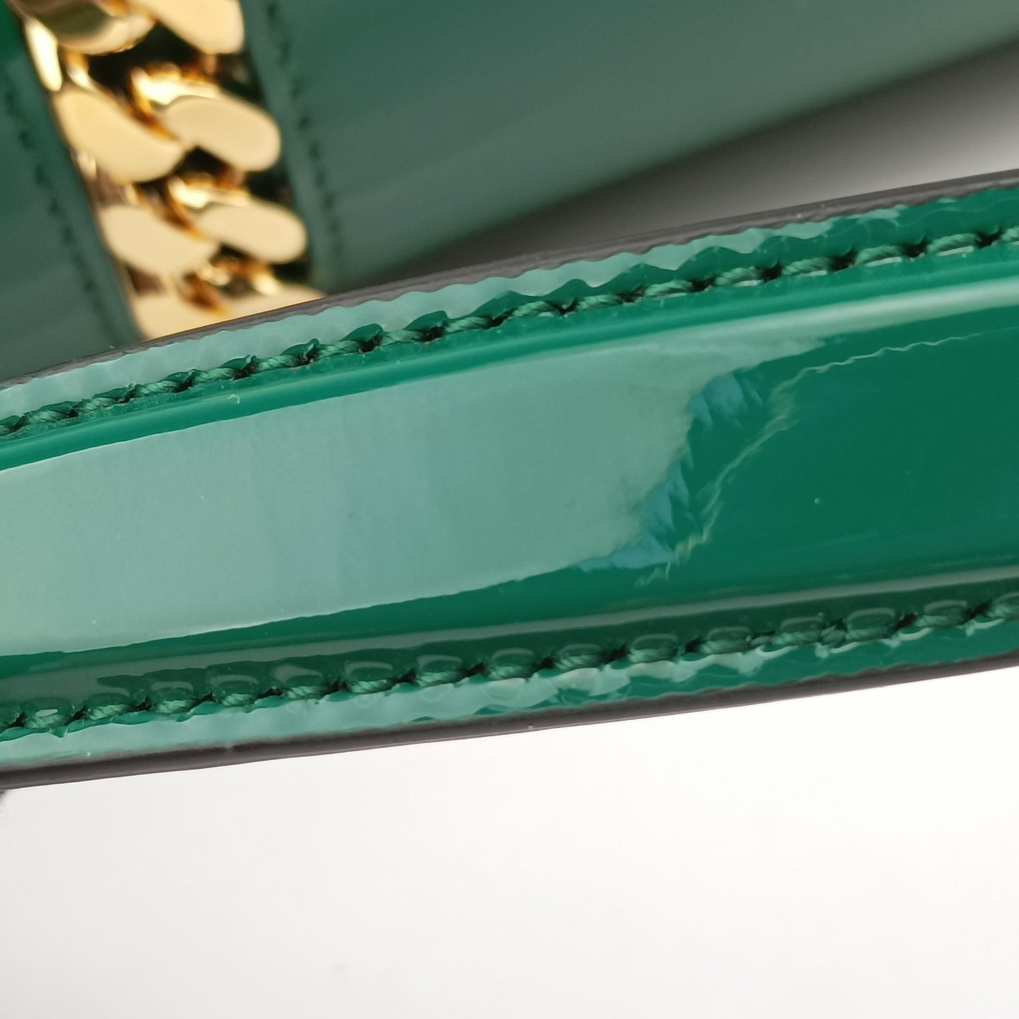 Pre-owned Gucci Sylvie Green Patent Leather 589478 shoulderbag | stylenewstar