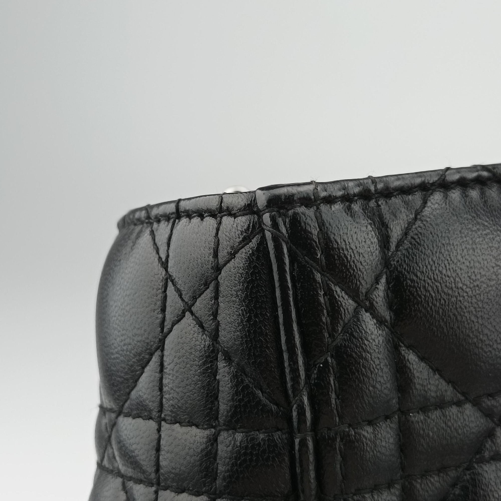 Pre-owned Christian Dior Lady Dior Black lambskin  shoulderbag | stylenewstar