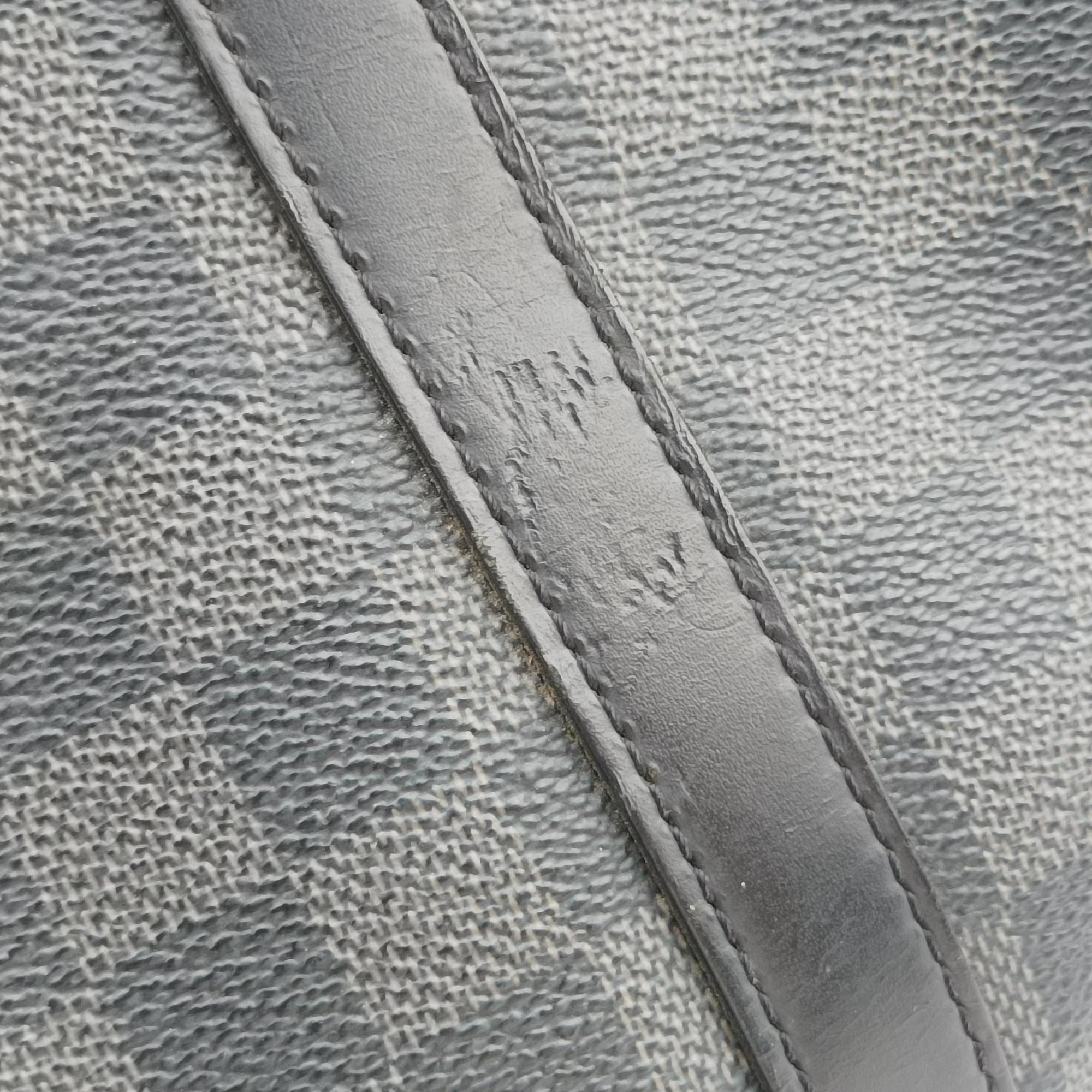 Pre-owned Louis Vuitton Porte Documents Voyage PM Noir Damier Graphite N41478 handbag | stylenewstar