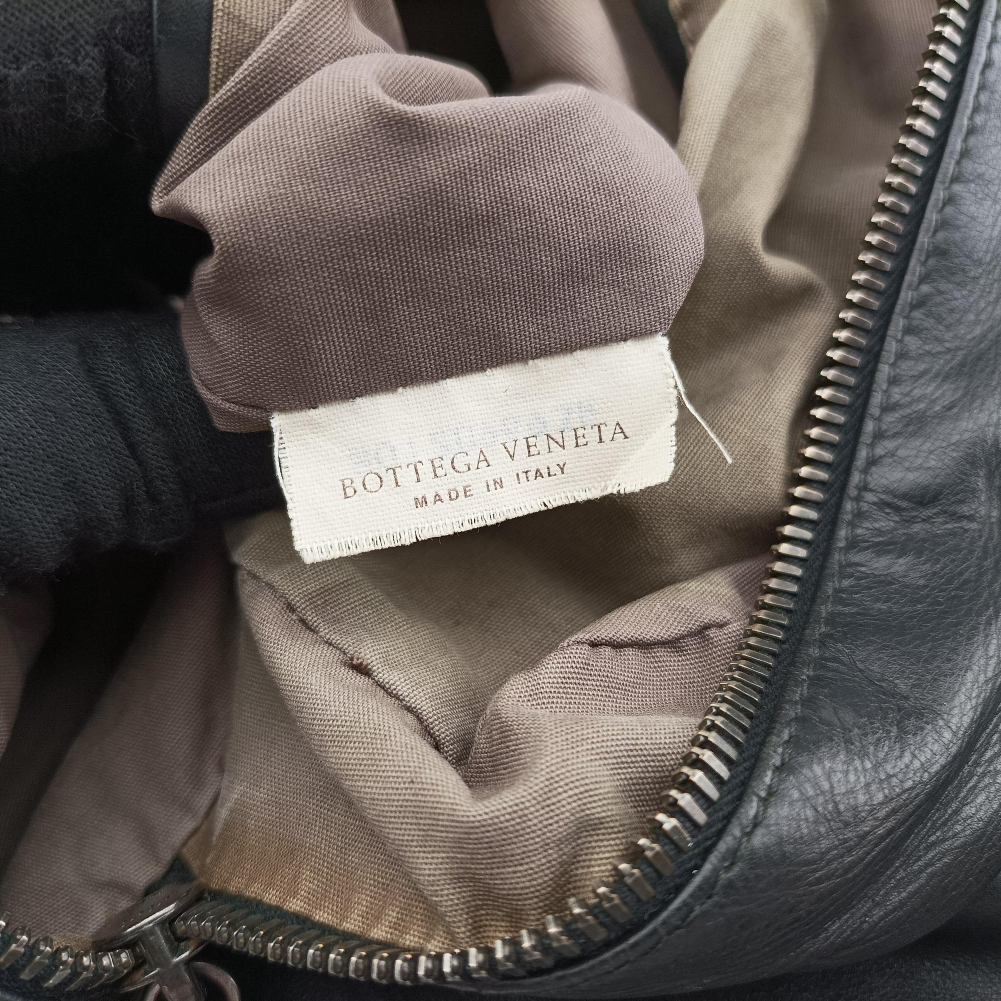 Pre-owned Bottega Veneta Intrecciato Black lambskin  shoulderbag | stylenewstar