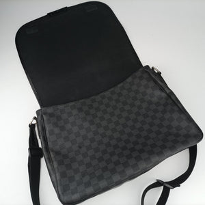 Secondhand Louis Vuitton DANIEL GM Noir Damier Graphite N58033 shoulderbag | stylenewstar