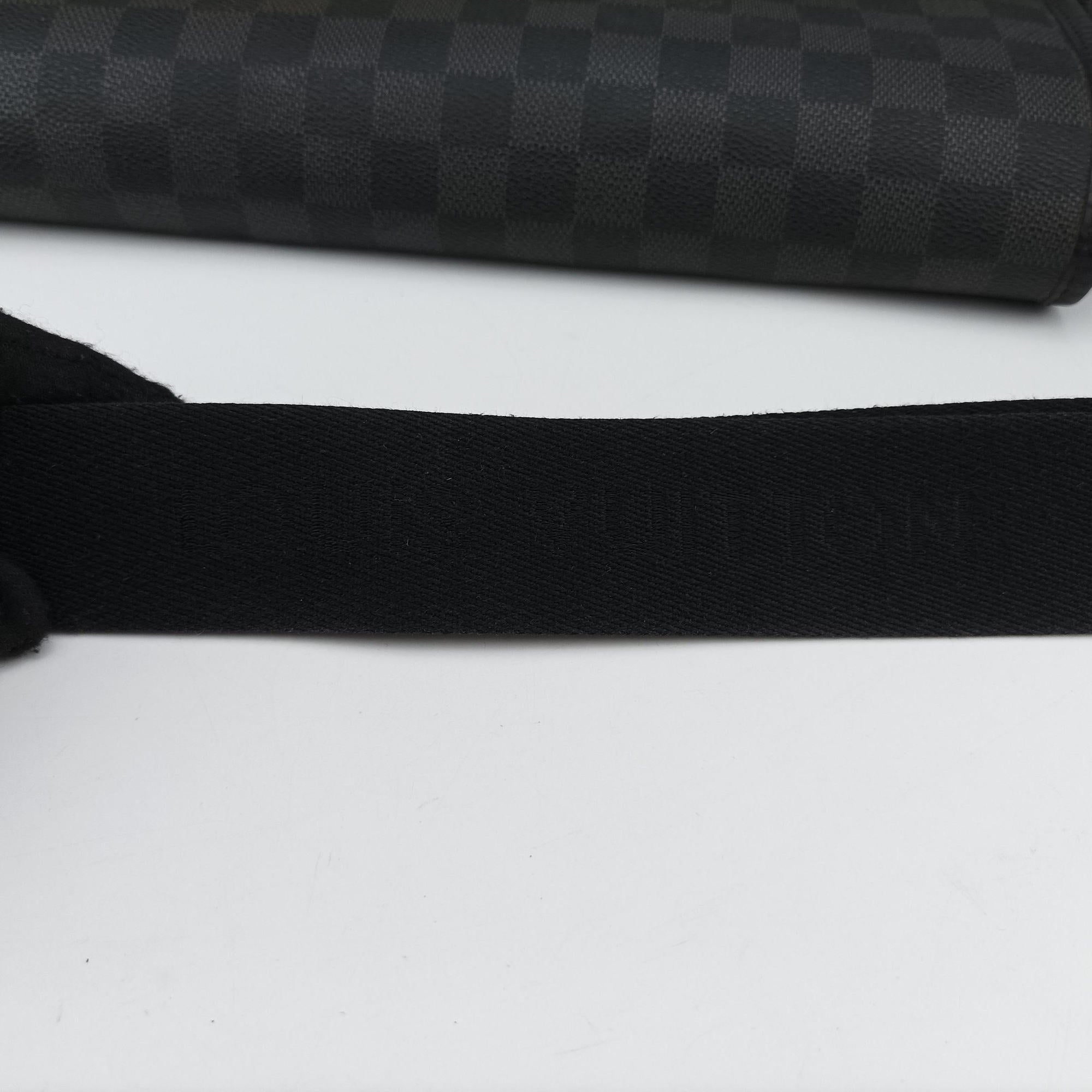 Secondhand Louis Vuitton DANIEL GM Noir Damier Graphite N58033 shoulderbag | stylenewstar