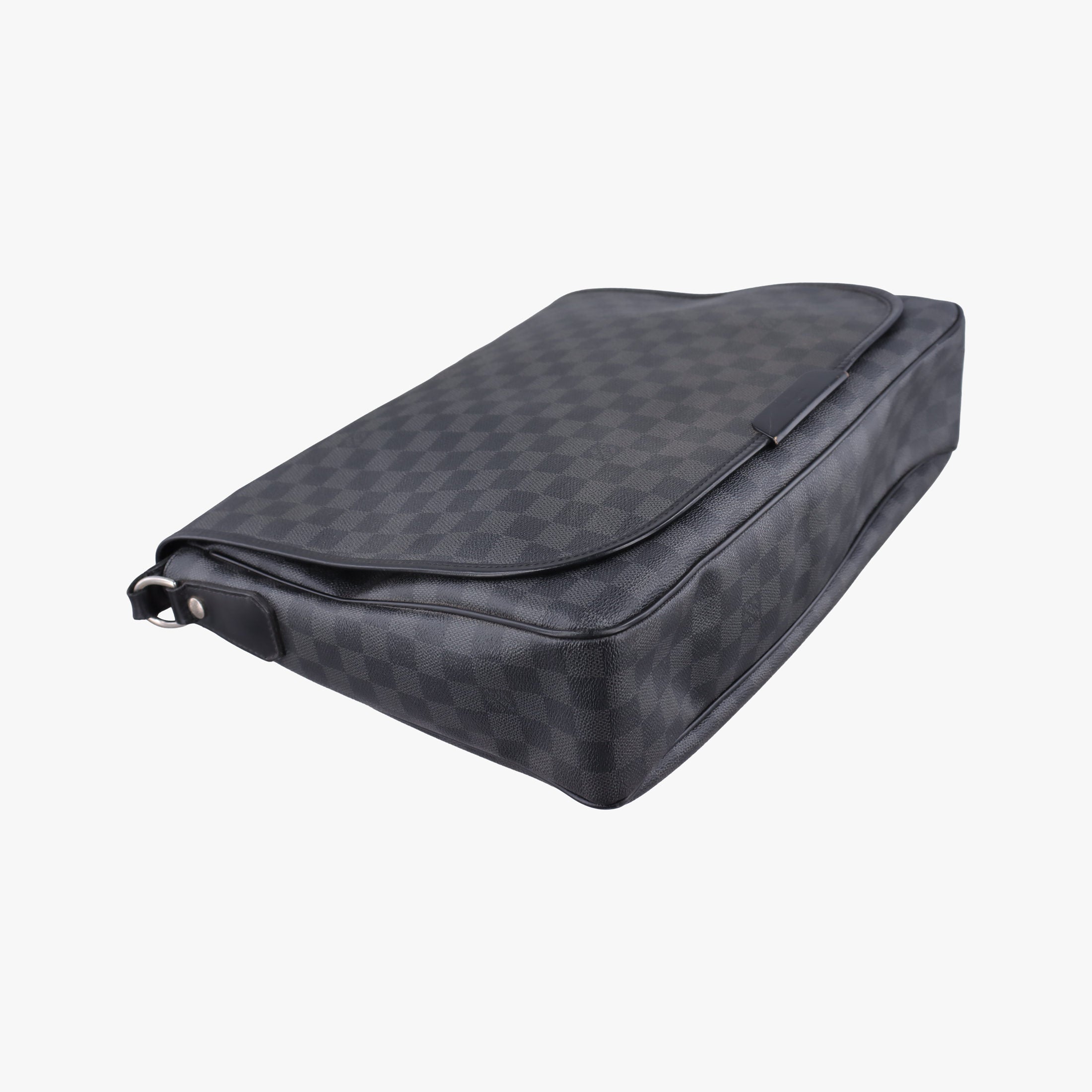 Secondhand Louis Vuitton DANIEL GM Noir Damier Graphite N58033 shoulderbag | stylenewstar