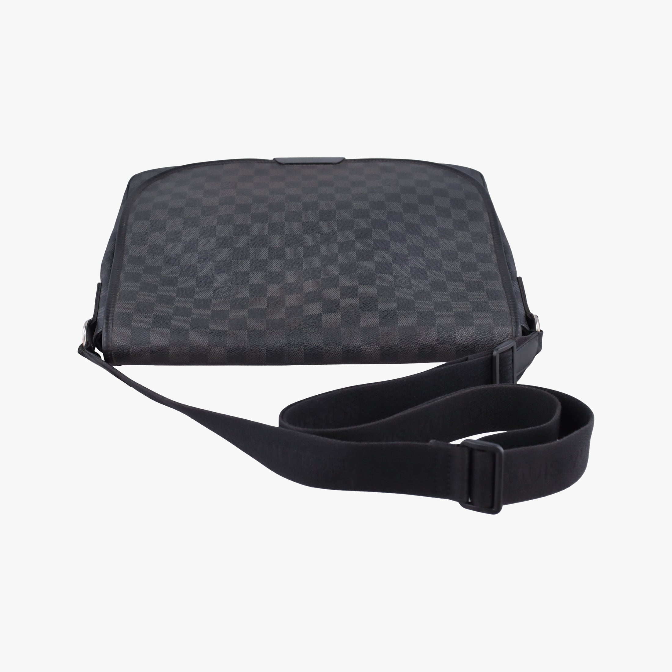 Secondhand Louis Vuitton DANIEL GM Noir Damier Graphite N58033 shoulderbag | stylenewstar