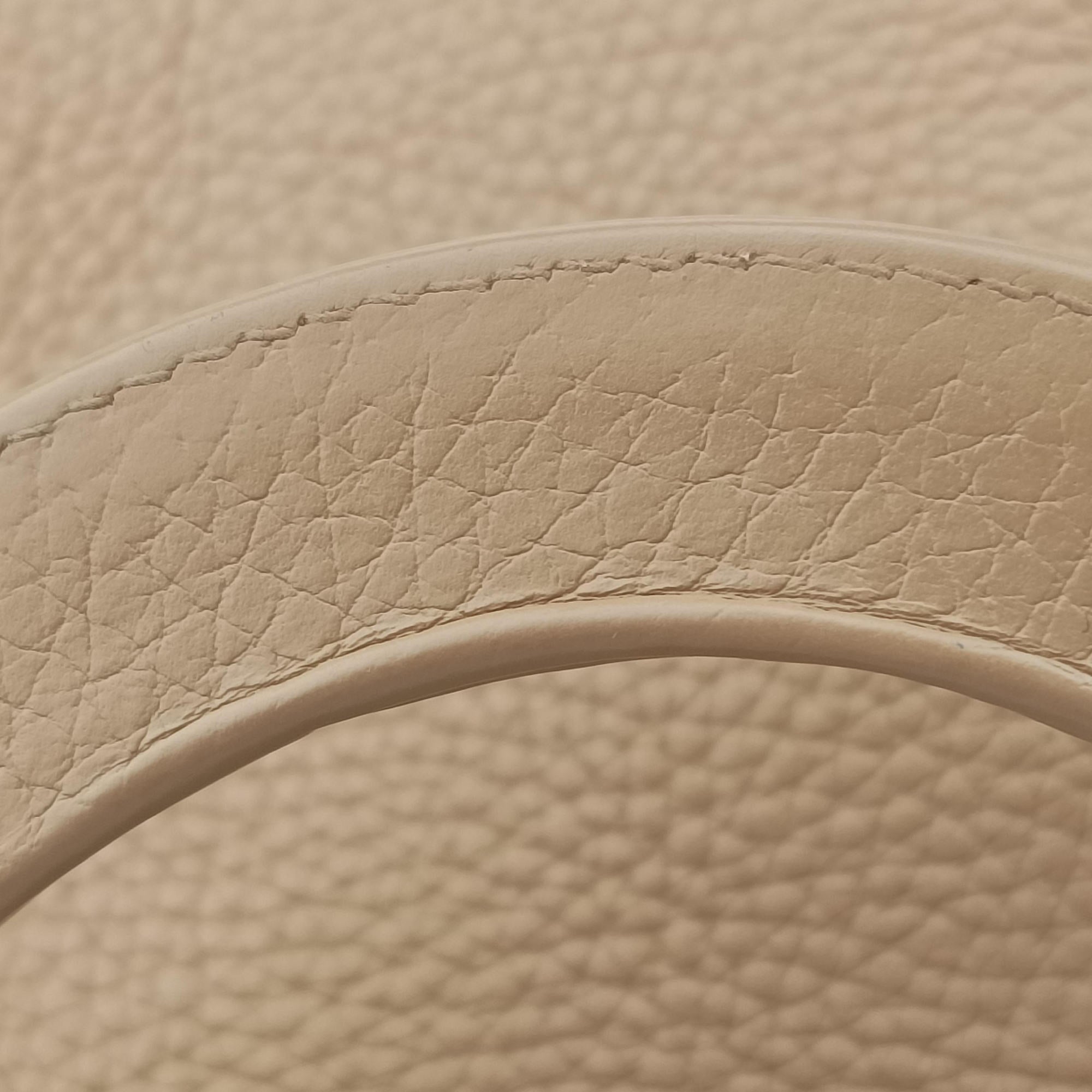 Pre-owned Christian Dior Diorissimo Beige Leather  shoulderbag | stylenewstar