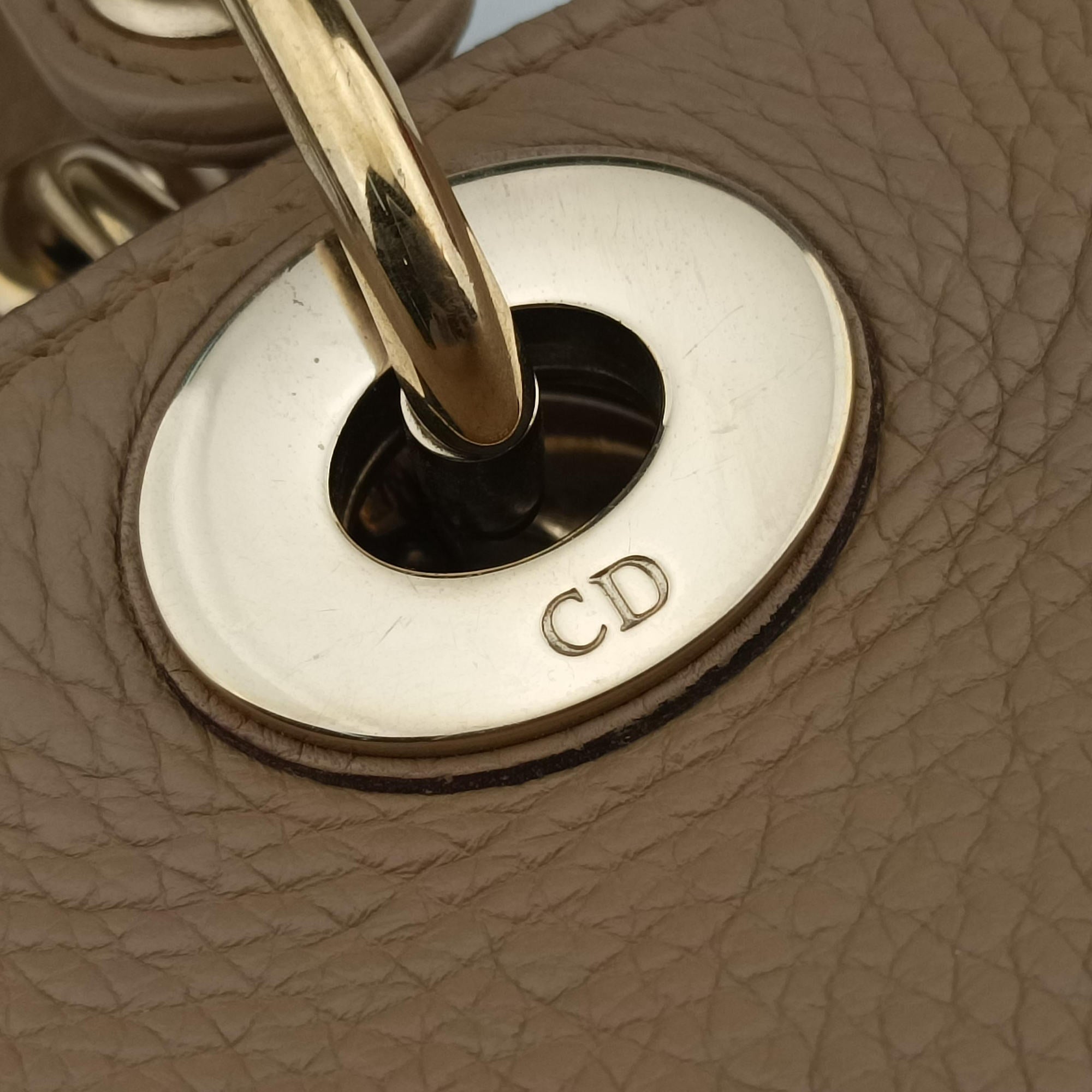 Pre-owned Christian Dior Diorissimo Beige Leather  shoulderbag | stylenewstar