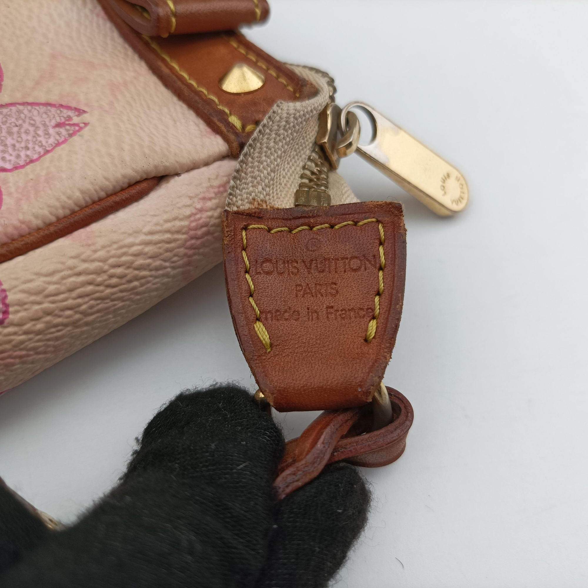 Pre-owned Louis Vuitton Cherry Blossom Pochette Accessoire Pink Monogram Canvas × Vachetta Leather M92007 handbag | stylenewstar