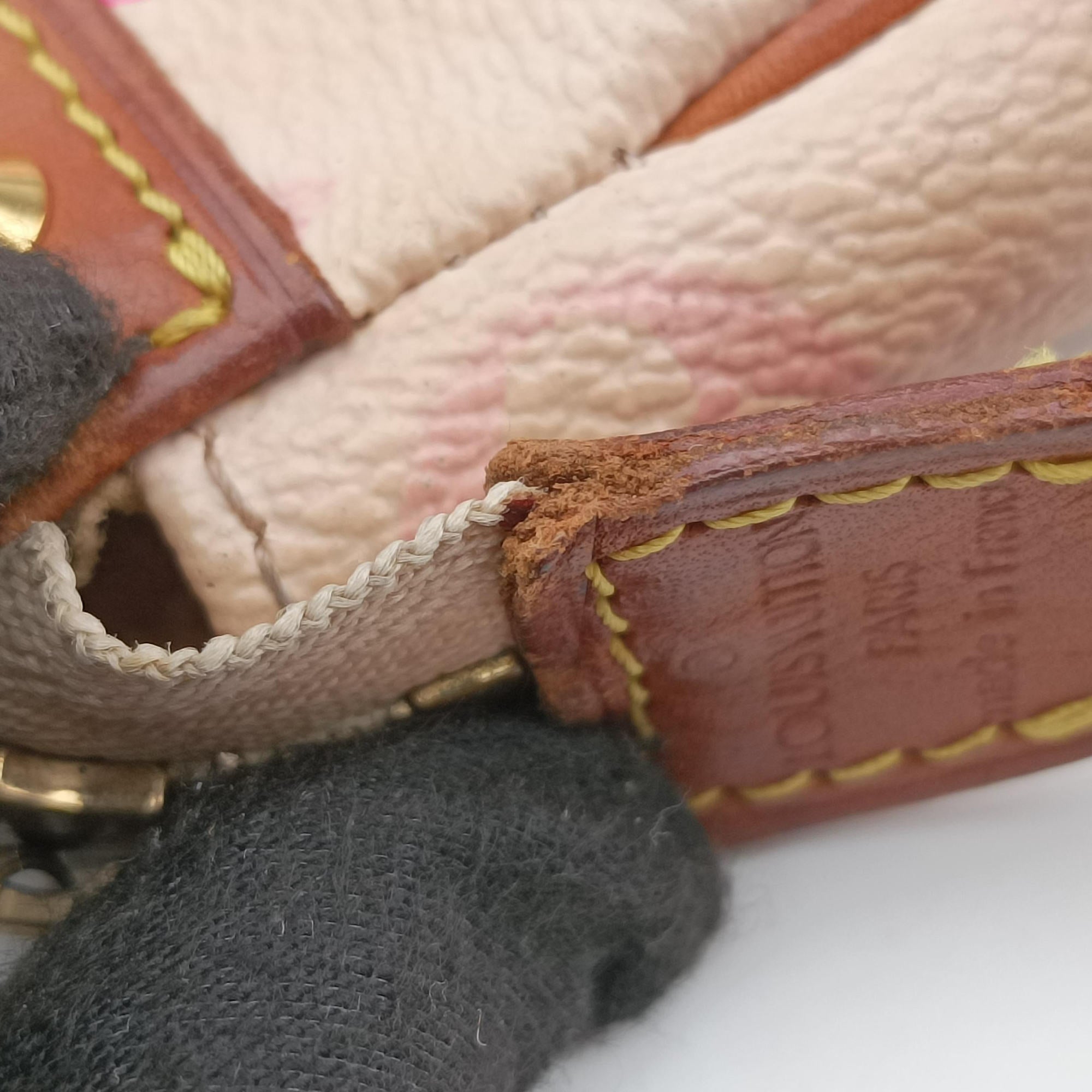 Pre-owned Louis Vuitton Cherry Blossom Pochette Accessoire Pink Monogram Canvas × Vachetta Leather M92007 handbag | stylenewstar