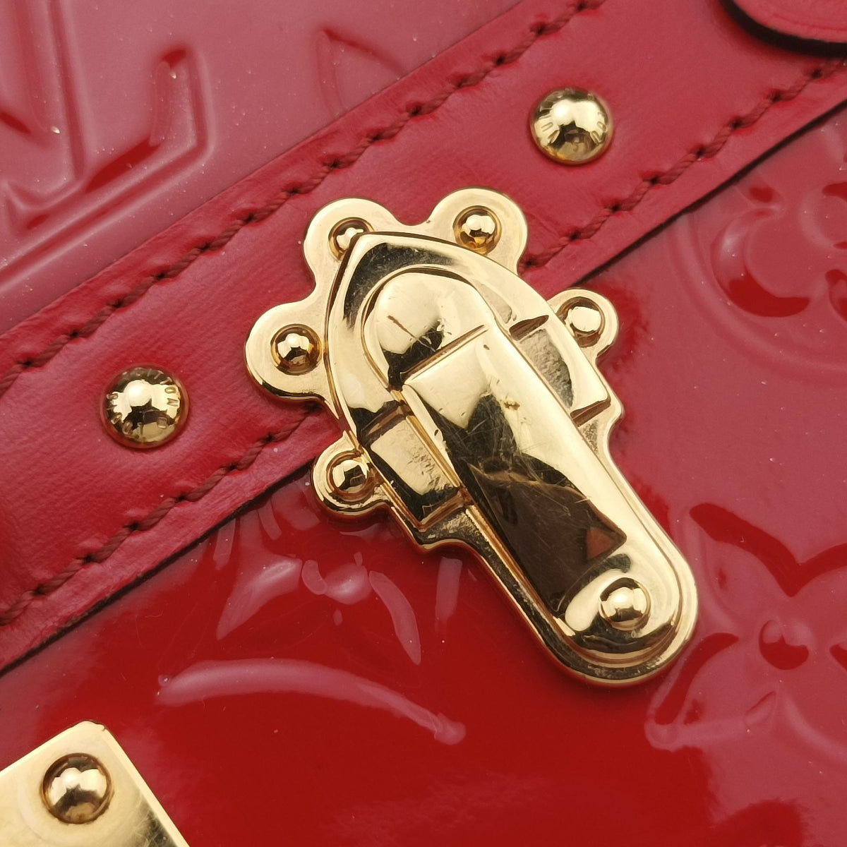 Secondhand Louis Vuitton Trunk Clutch Red Vernis M90500 shoulderbag | stylenewstar
