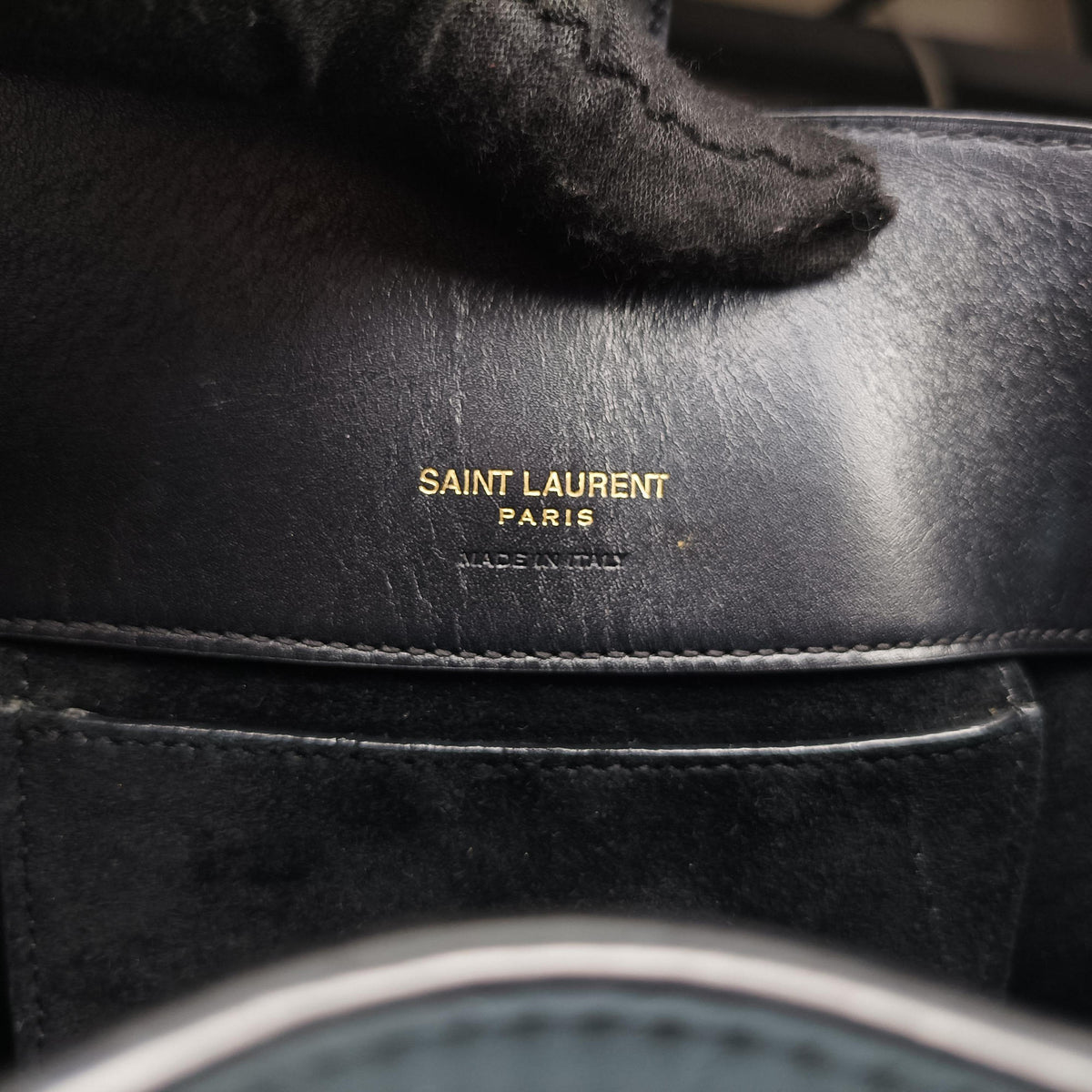 Vintage Yves Saint Laurent LE 37 bucket Black Leather 749036 shoulderbag | stylenewstar