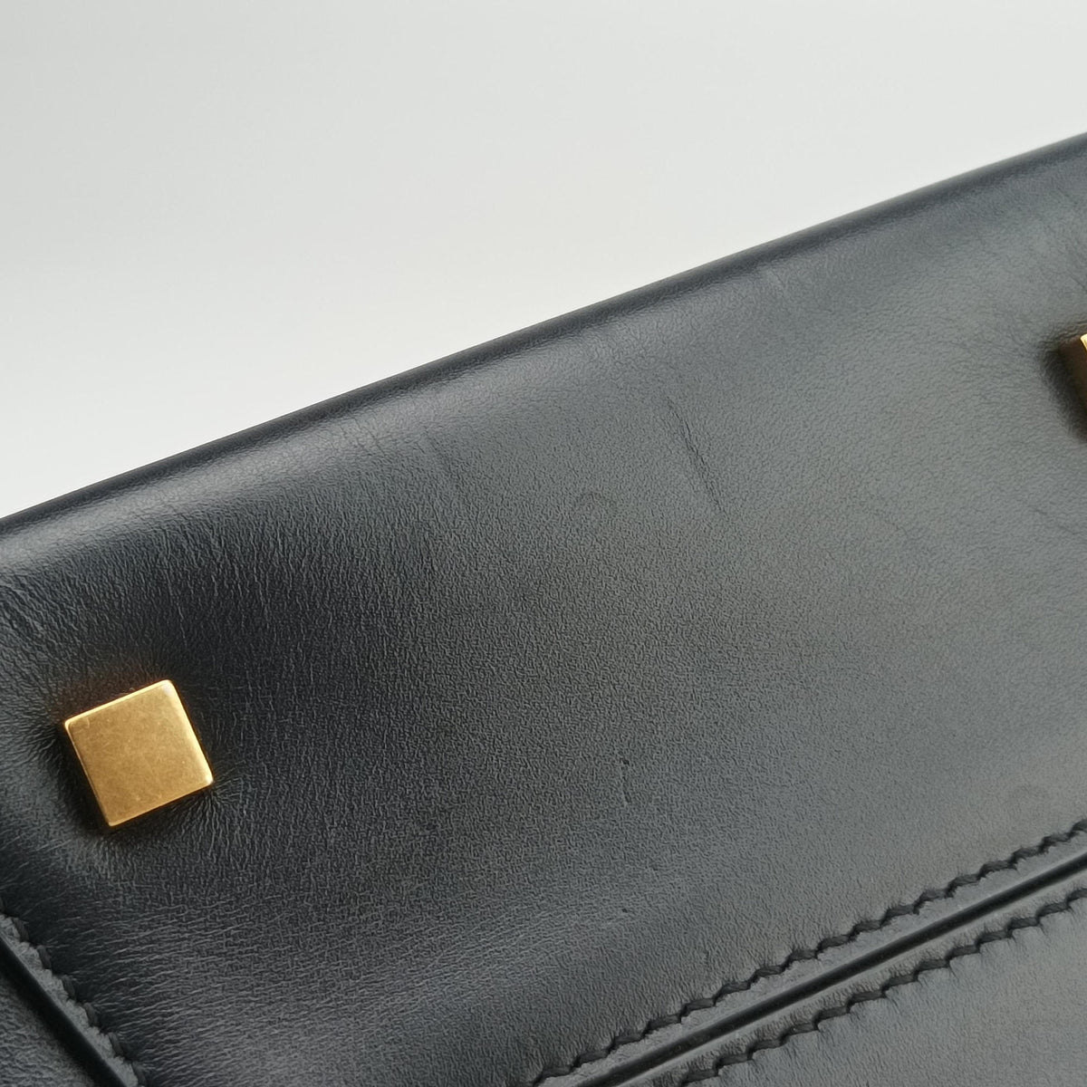 Vintage Yves Saint Laurent LE 37 bucket Black Leather 749036 shoulderbag | stylenewstar
