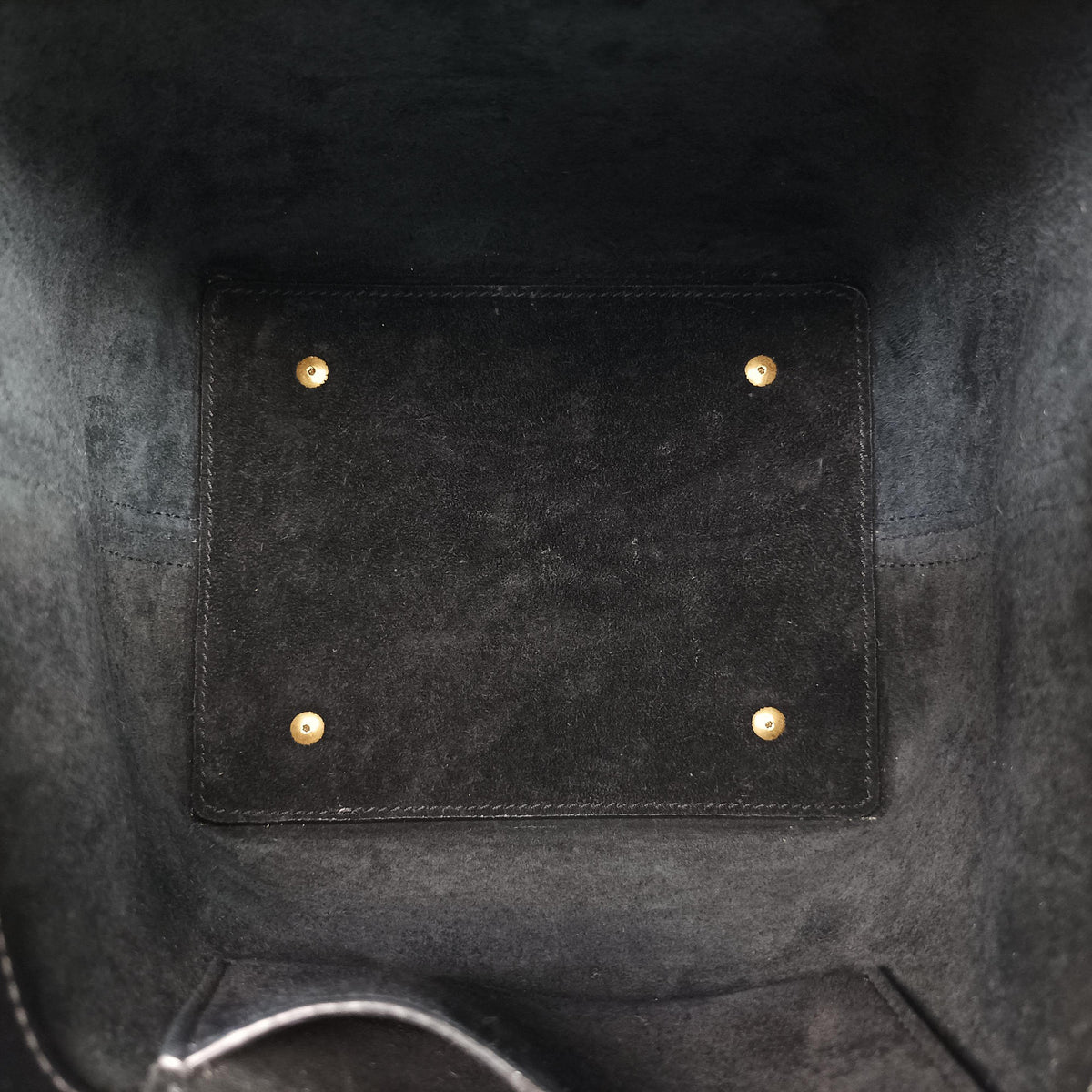 Vintage Yves Saint Laurent LE 37 bucket Black Leather 749036 shoulderbag | stylenewstar