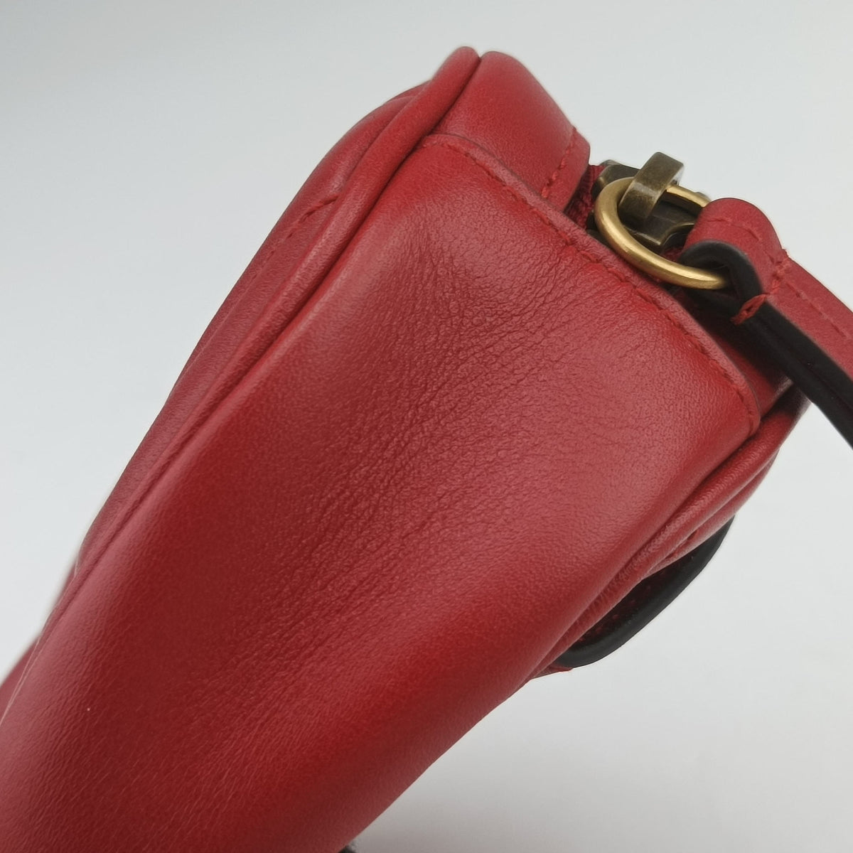 Pre-owned Gucci GG Marmont Red Leather 476434 bum bag/waist bag | stylenewstar