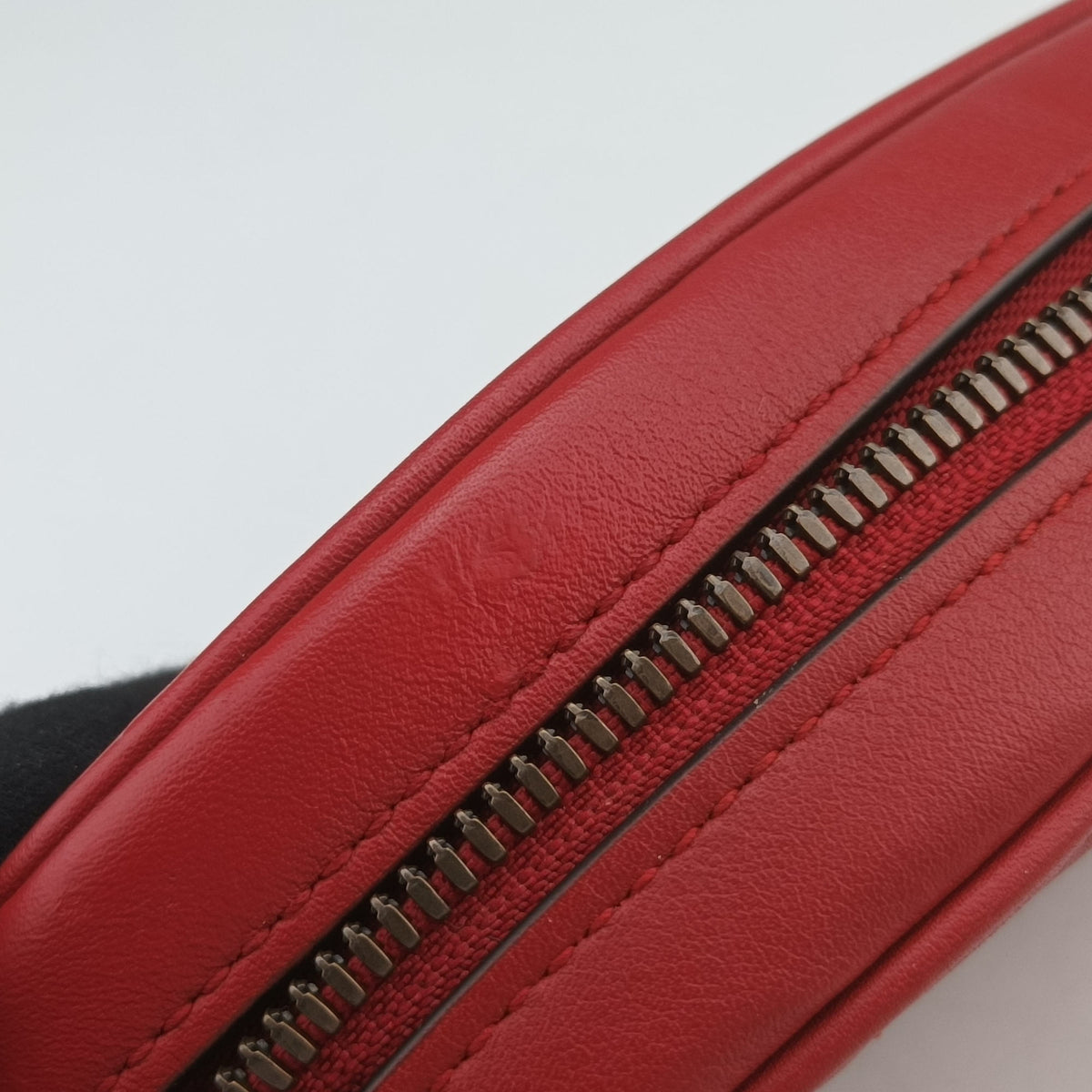 Pre-owned Gucci GG Marmont Red Leather 476434 bum bag/waist bag | stylenewstar