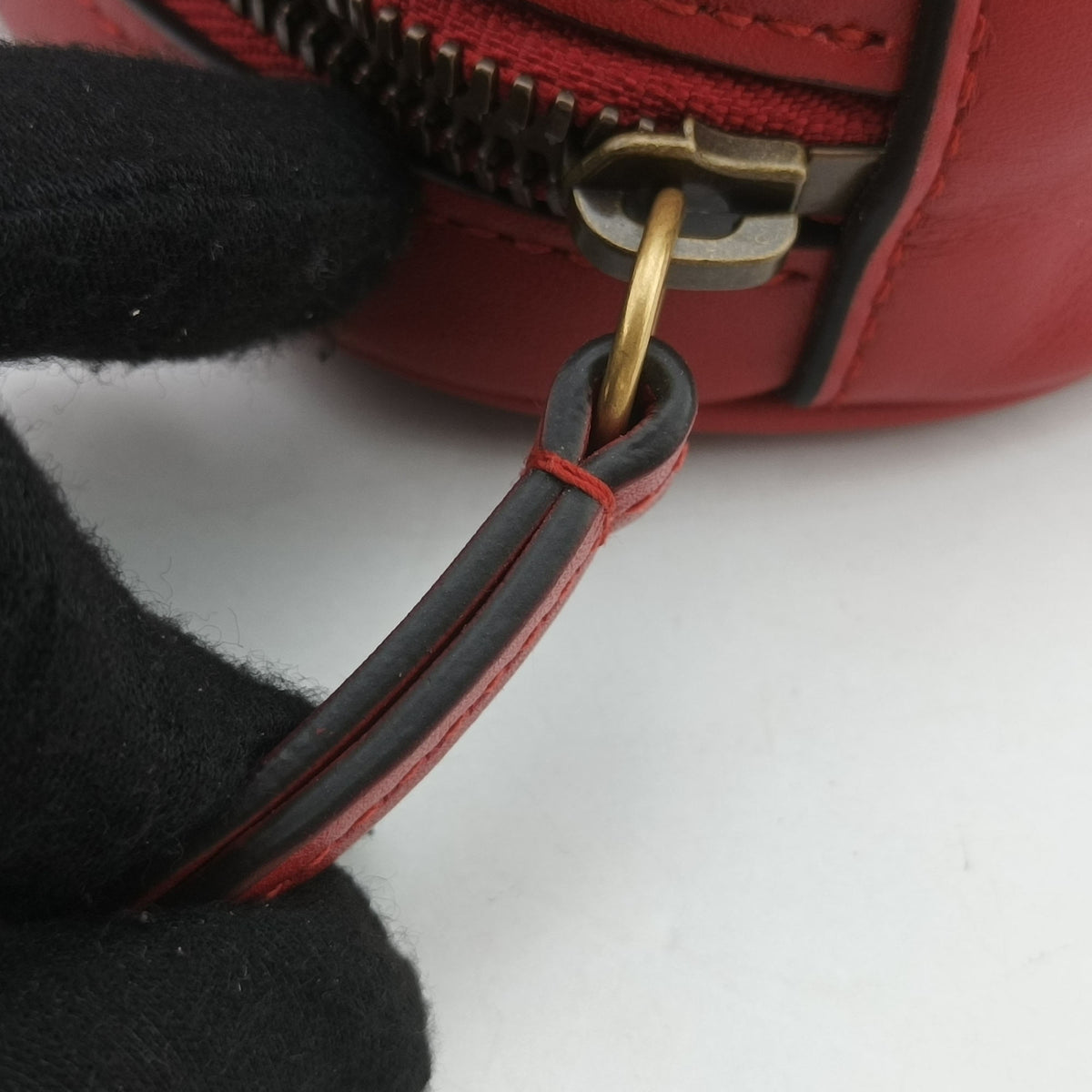 Pre-owned Gucci GG Marmont Red Leather 476434 bum bag/waist bag | stylenewstar