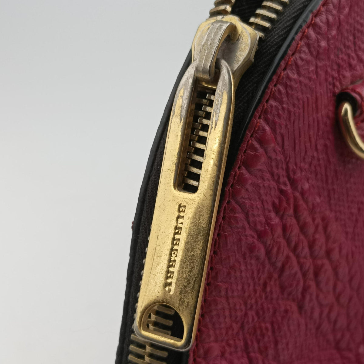Vintage Burberry Orchard Pink Leather  handbag | stylenewstar