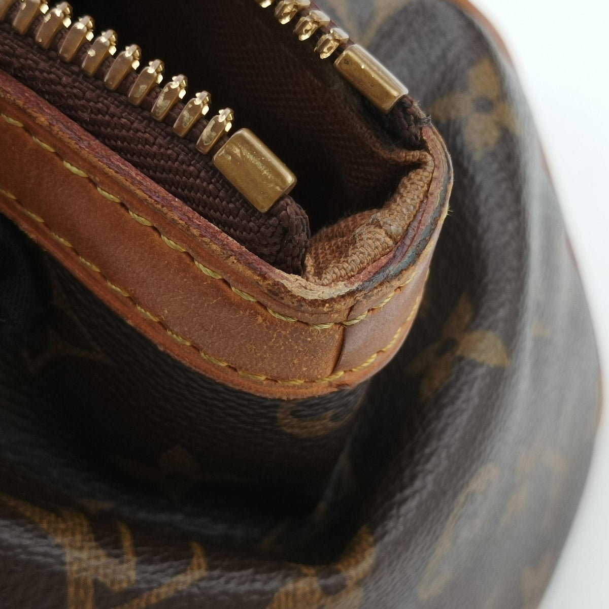 Pre-owned Louis Vuitton TIVOLI PM brown Monogram Canvas M40143 handbag | stylenewstar