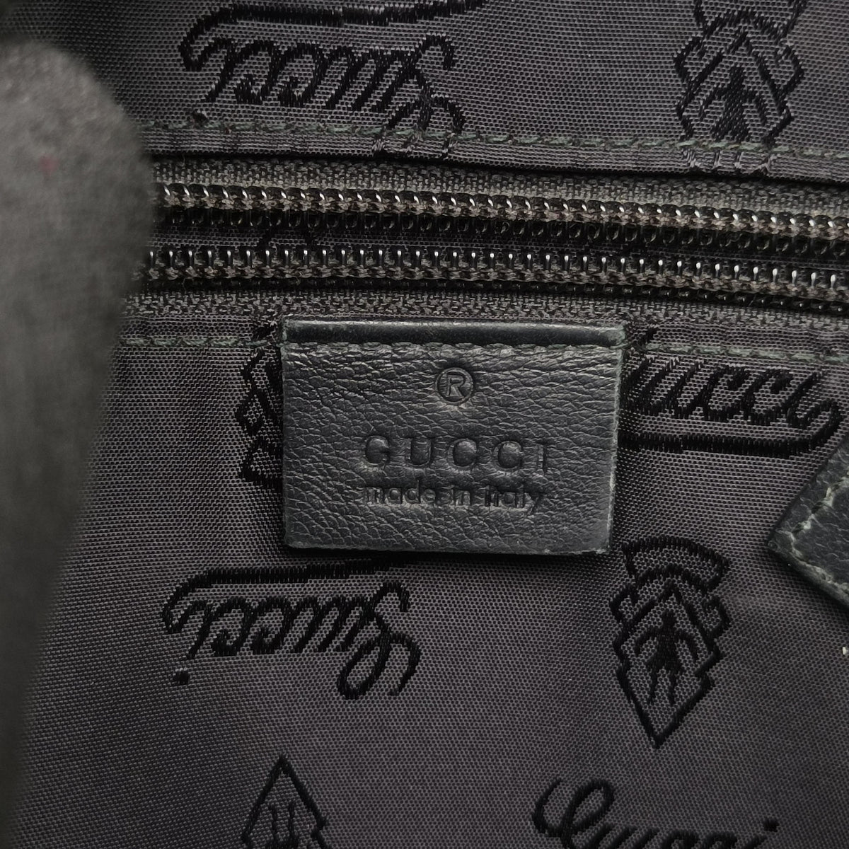 Pre-owned Gucci Guccissima Messenger Black Leather 201448 shoulderbag | stylenewstar
