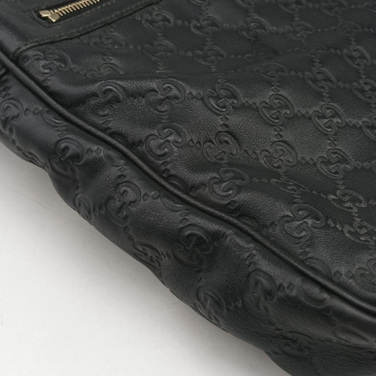Pre-owned Gucci Guccissima Messenger Black Leather 201448 shoulderbag | stylenewstar