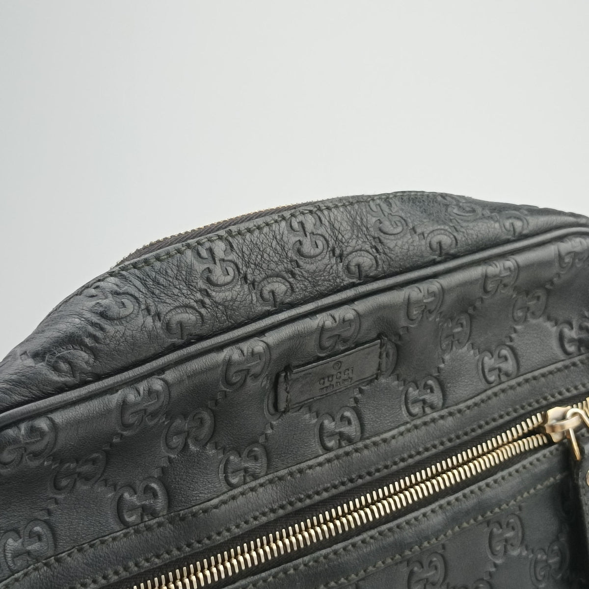 Pre-owned Gucci Guccissima Messenger Black Leather 201448 shoulderbag | stylenewstar