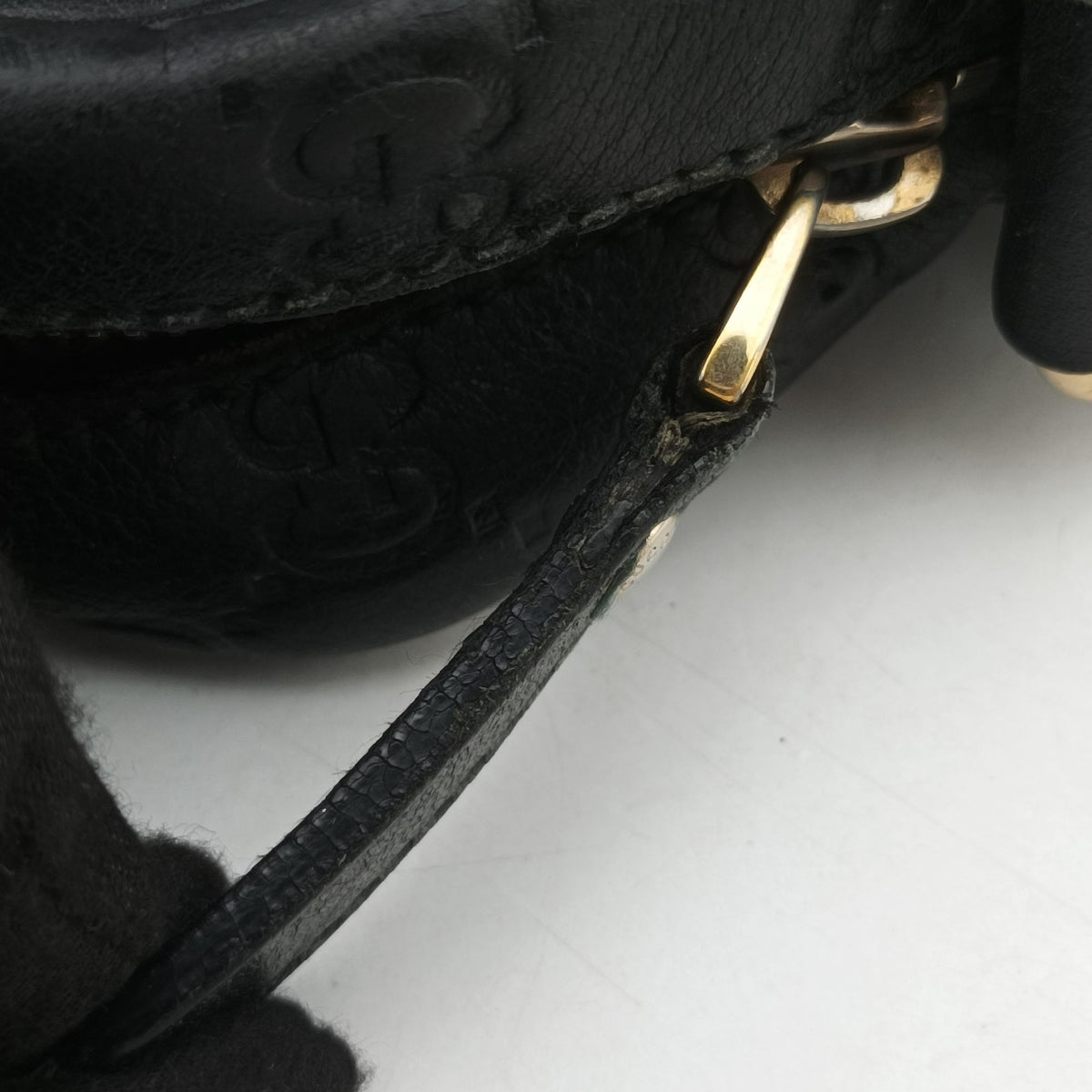 Pre-owned Gucci Guccissima Messenger Black Leather 201448 shoulderbag | stylenewstar