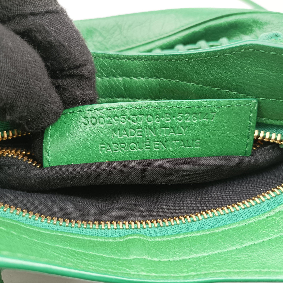 Pre-owned Balenciaga Classic City Mini Green lambskin  shoulderbag | stylenewstar