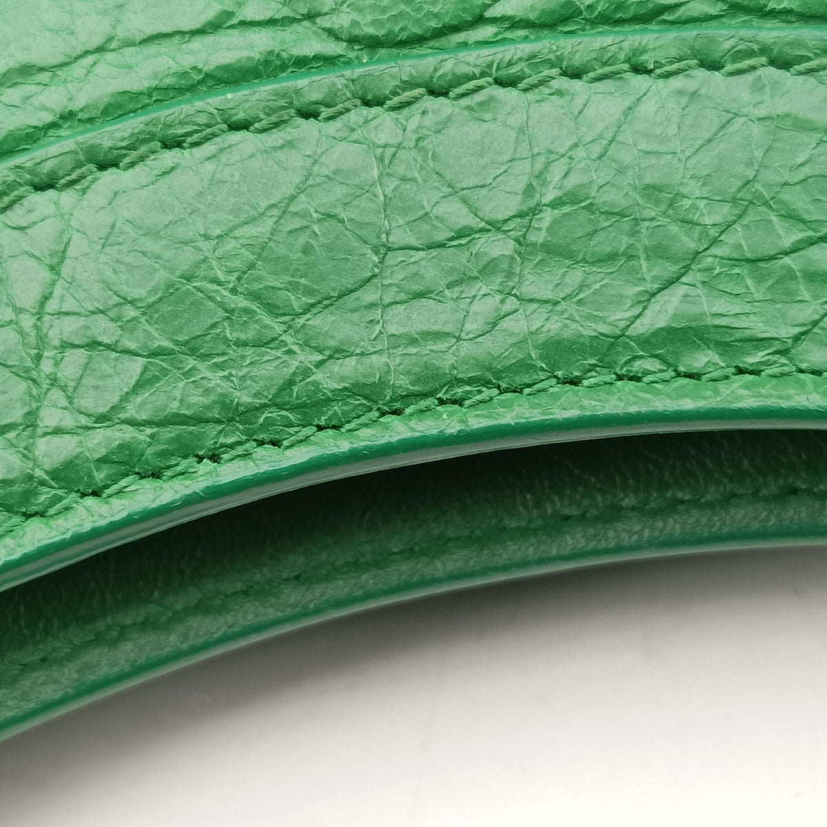 Pre-owned Balenciaga Classic City Mini Green lambskin  shoulderbag | stylenewstar