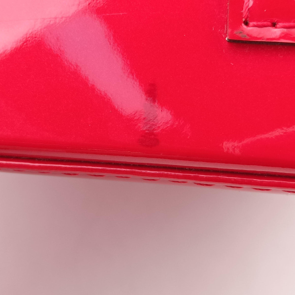 Vintage Louis Vuitton Alma BB pomme d'amour Vernis M90174 shoulderbag | stylenewstar