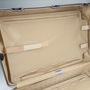 Secondhand RIMOWA TOPAS Red aluminum  suitcase | stylenewstar