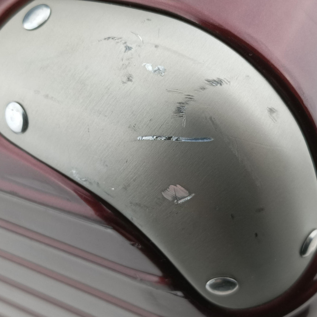 Secondhand RIMOWA TOPAS Red aluminum  suitcase | stylenewstar