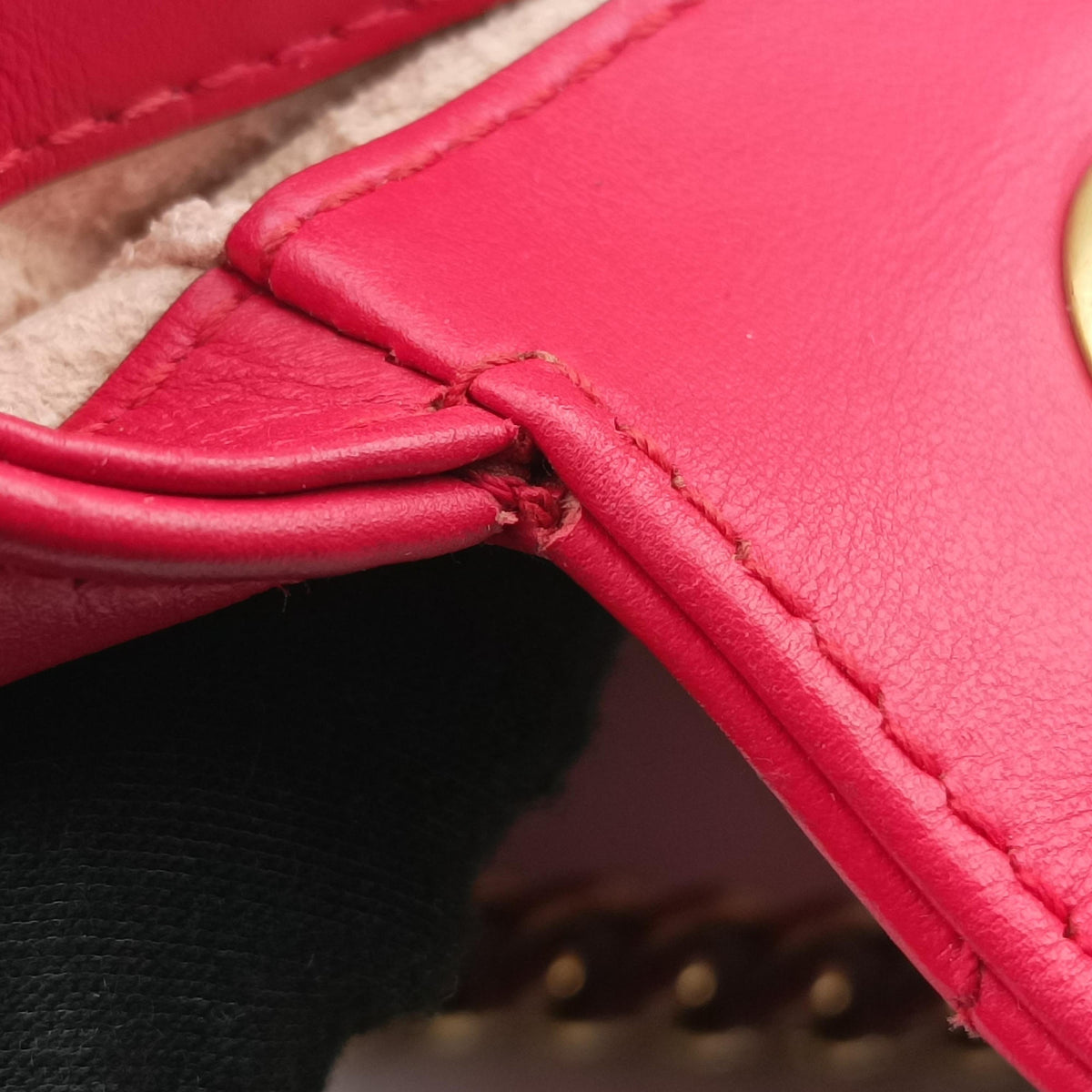 Pre-owned Gucci GG Marmont Red Leather 446744 shoulderbag | stylenewstar