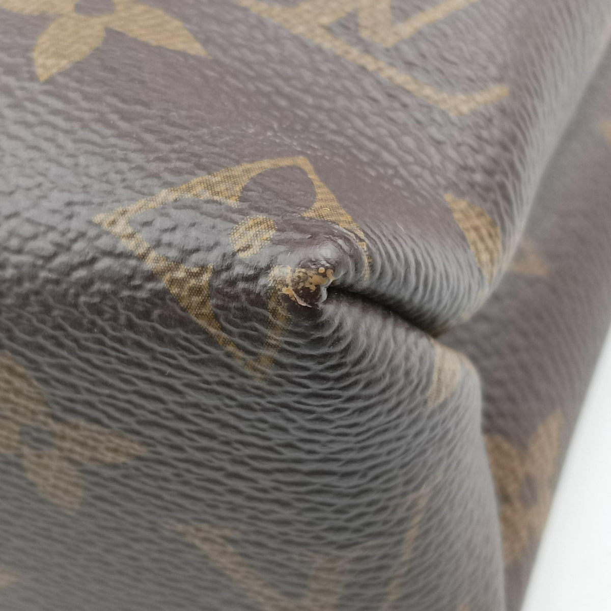 Secondhand Louis Vuitton SAINT PLACIDE brown×CERISE Monogram Canvas×calf leather M43713 shoulderbag | stylenewstar
