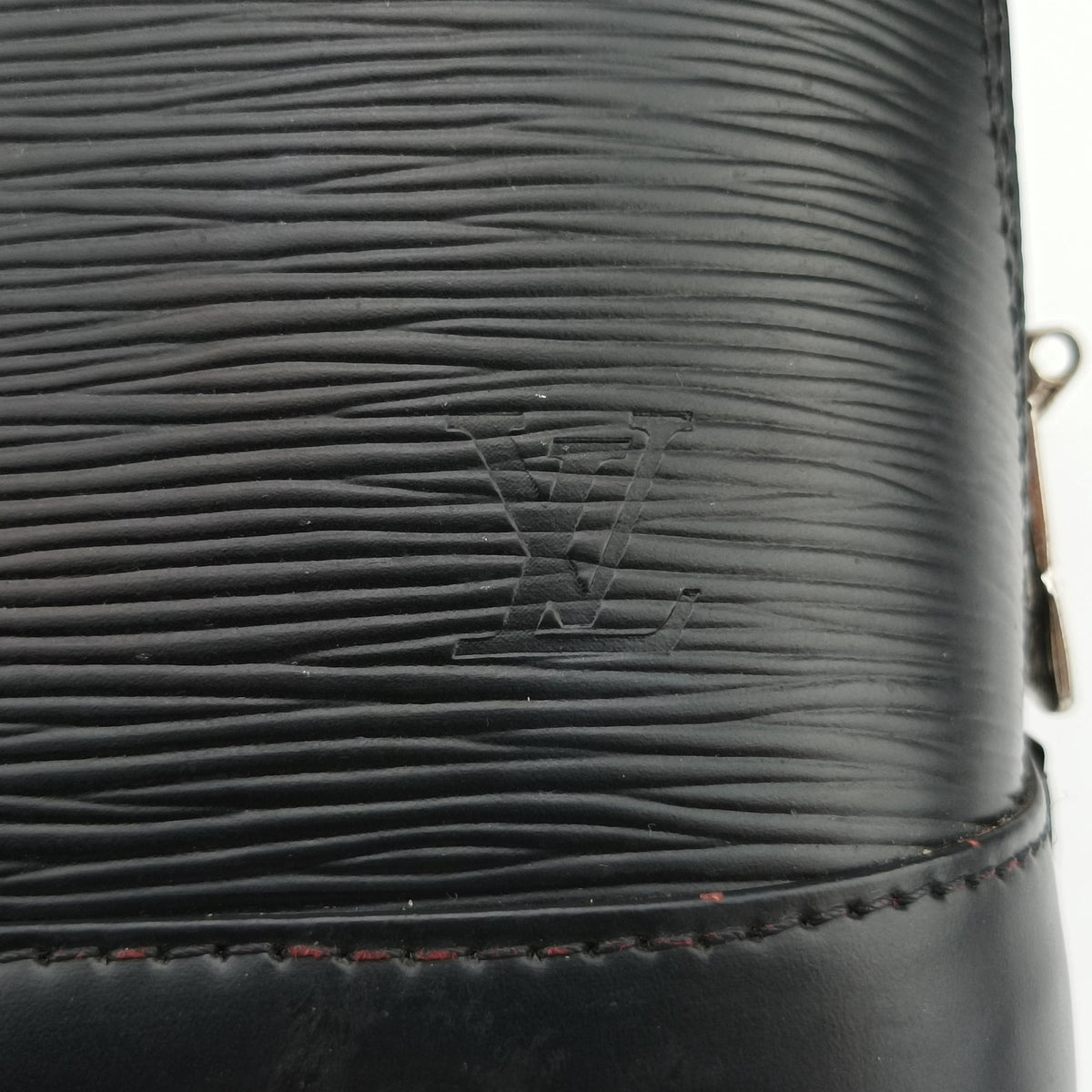 Pre-owned Louis Vuitton Alma BB Noir Epi  shoulderbag | stylenewstar