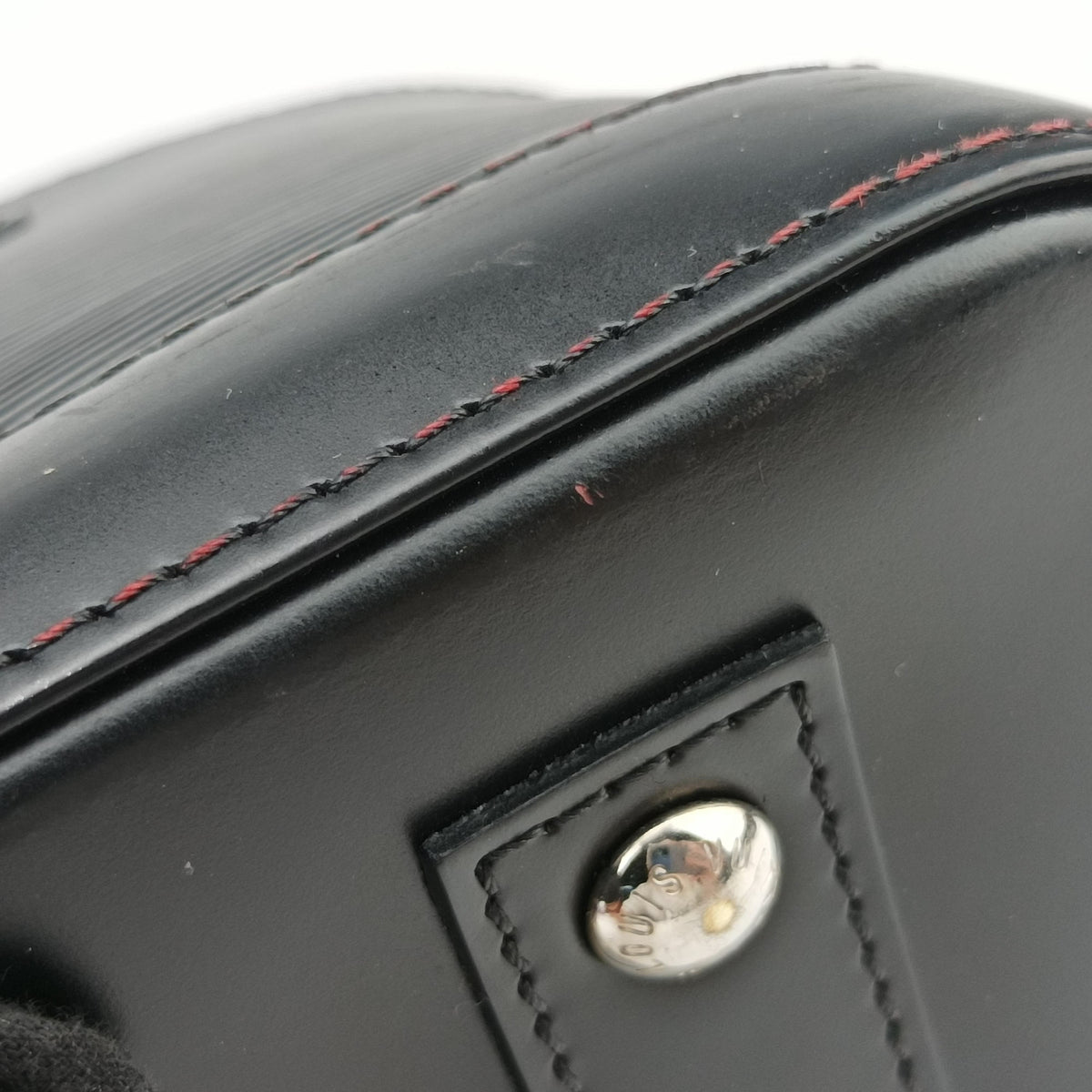 Pre-owned Louis Vuitton Alma BB Noir Epi  shoulderbag | stylenewstar