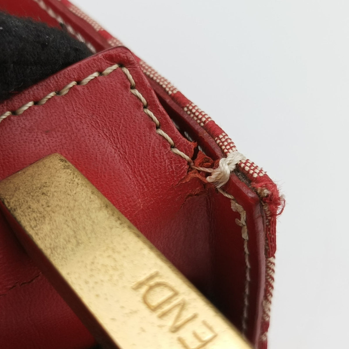 Pre-owned Fendi Zucchino Red canvas  handbag | stylenewstar