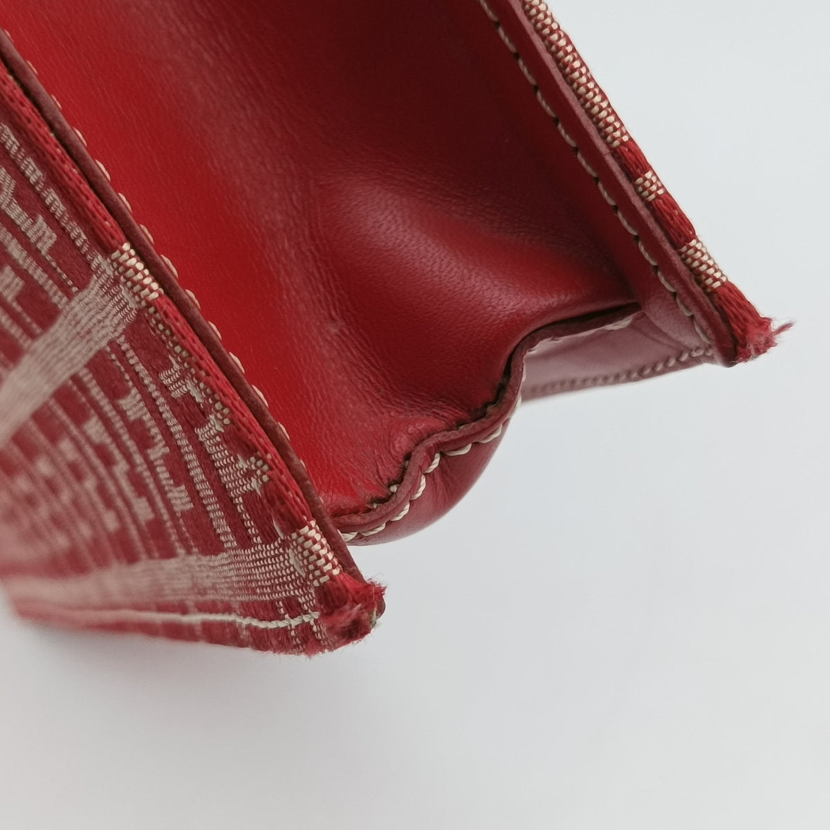 Pre-owned Fendi Zucchino Red canvas  handbag | stylenewstar