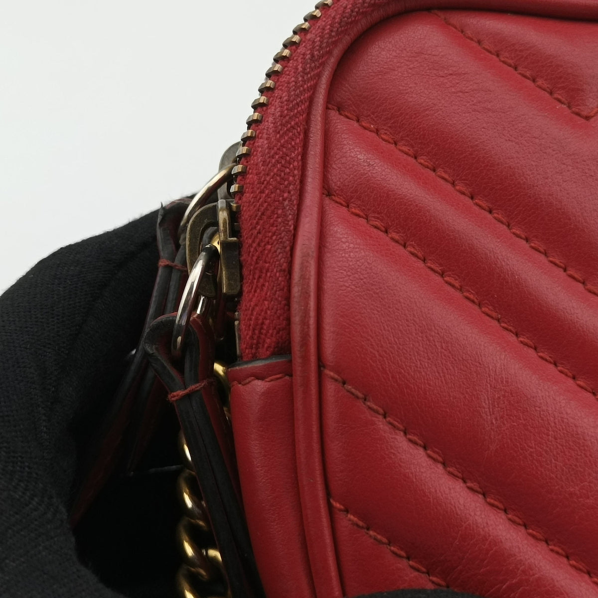 Secondhand Gucci GG Marmont Red Leather 546581 shoulderbag | stylenewstar