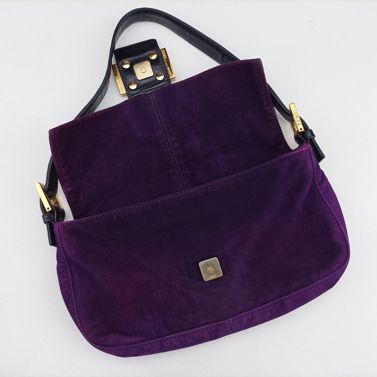 Pre-owned Fendi Baguette Purple suede 8BR638 handbag | stylenewstar