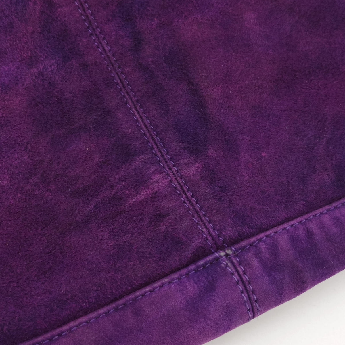 Pre-owned Fendi Baguette Purple suede 8BR638 handbag | stylenewstar