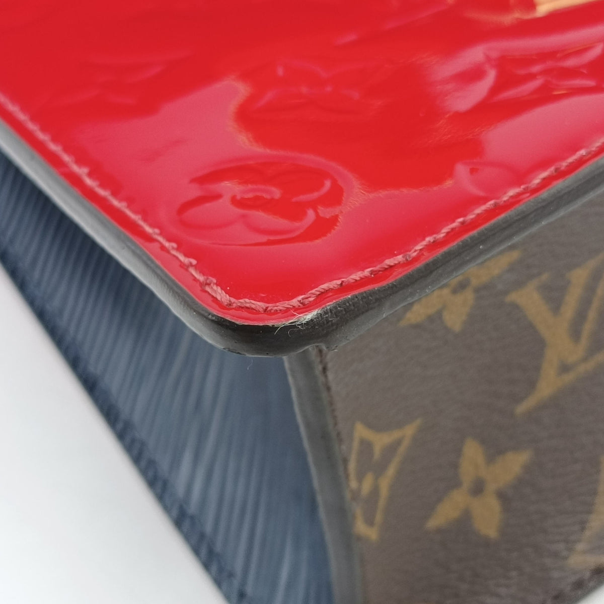 Pre-owned Louis Vuitton Spring street PM Scarlet Red Vernis×Epir×Monogram Canvas M90505 shoulderbag | stylenewstar