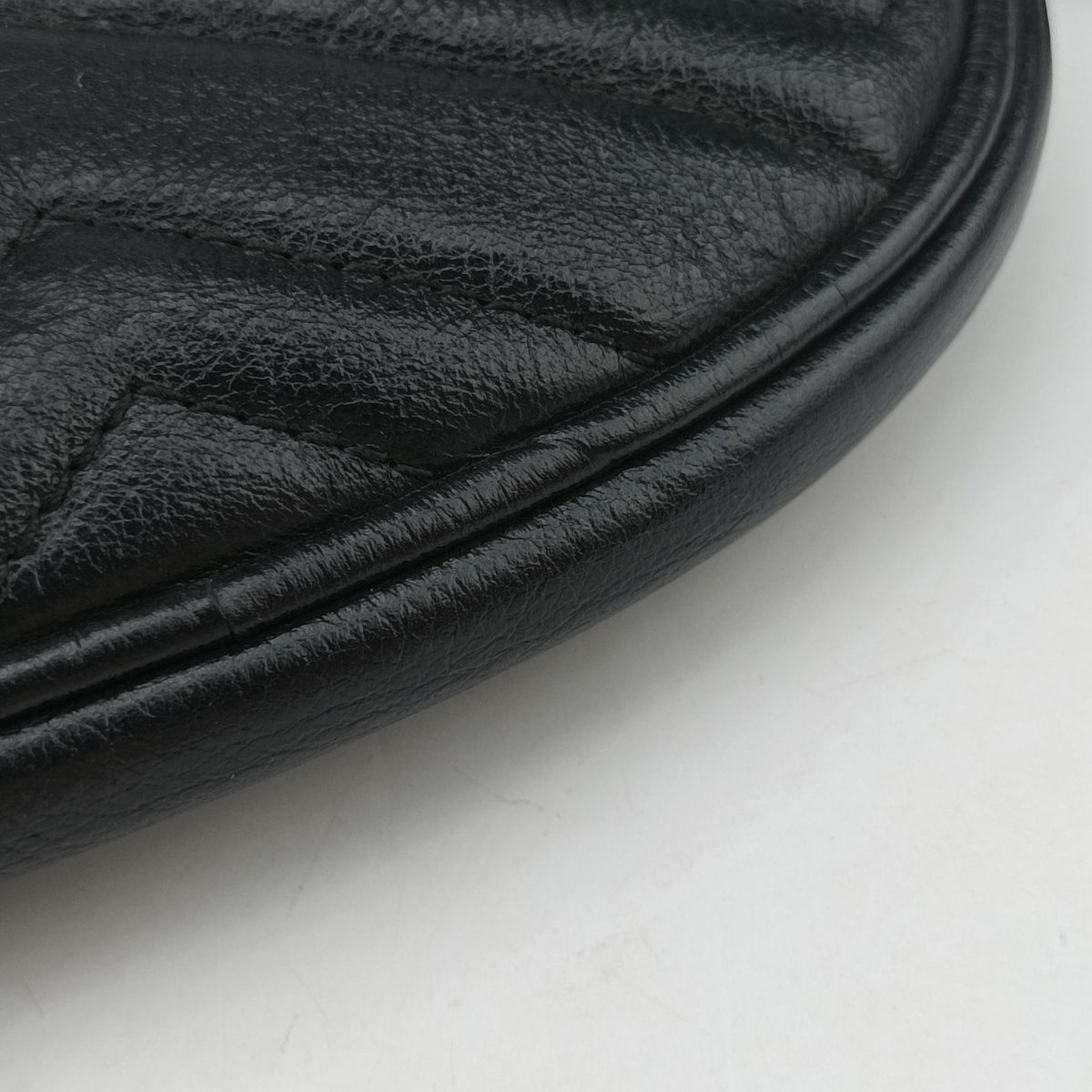Secondhand Gucci GG Marmont Black Leather 524597 clutchbag | stylenewstar